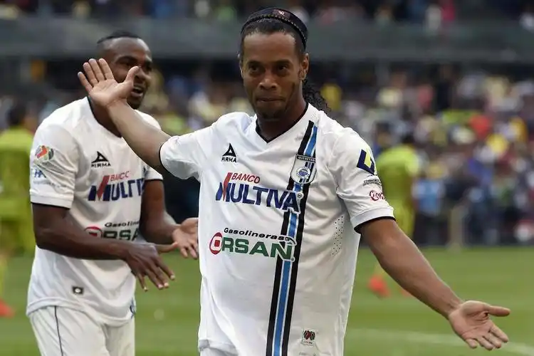 中超联赛的 中超联赛的